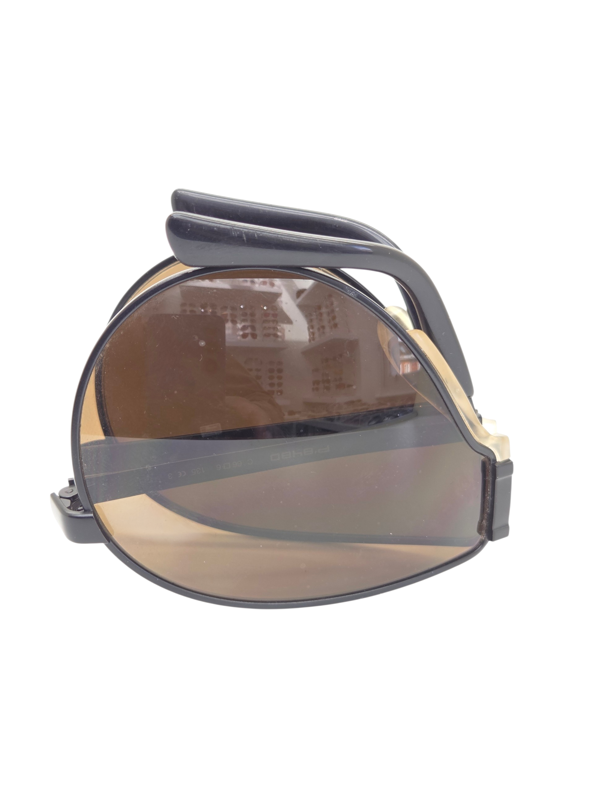 Porsche folding design 8480